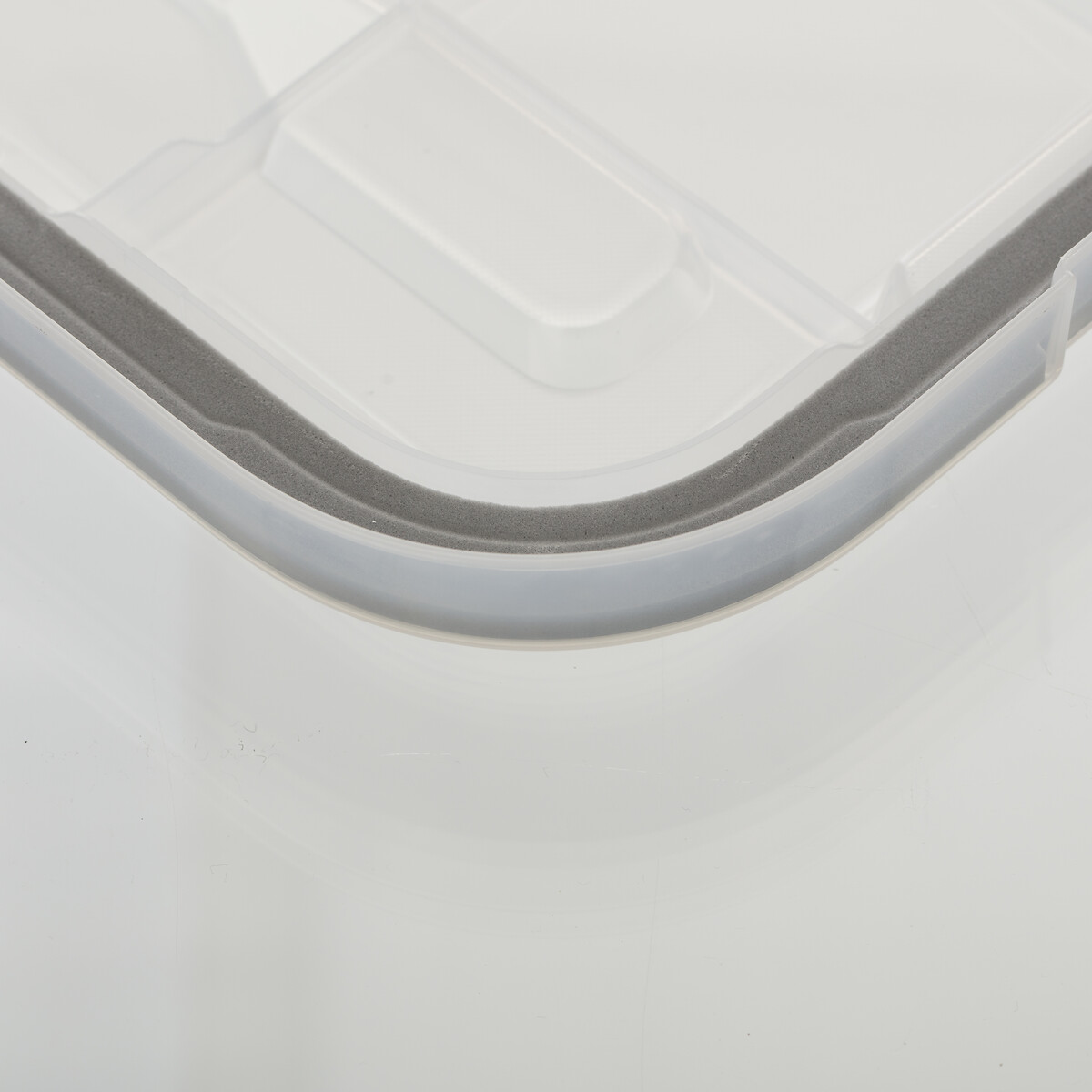 Boîte en plastique à clip 50l Protect+