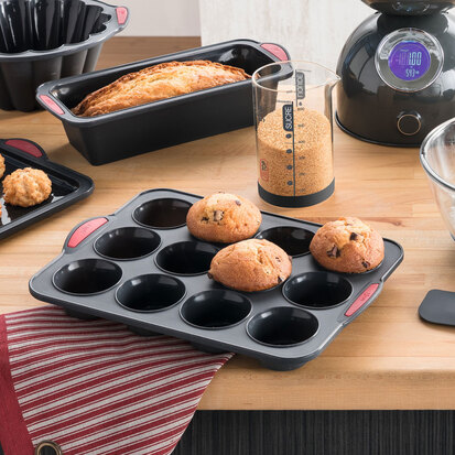 Moule 12 muffins silicone- noir,rouge Silitop