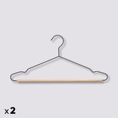 Lot de 2 cintres en métal/bois 