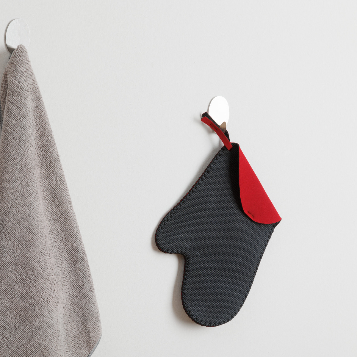 Gant de cuisine néopréne -noir, rouge 