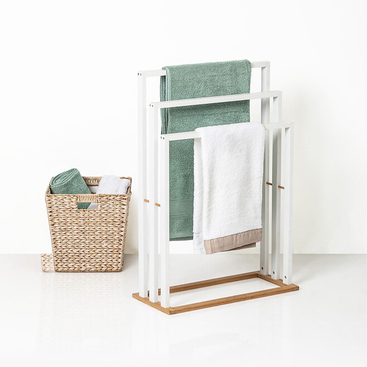 Porte-serviettes sur pieds, blanc Naturéo