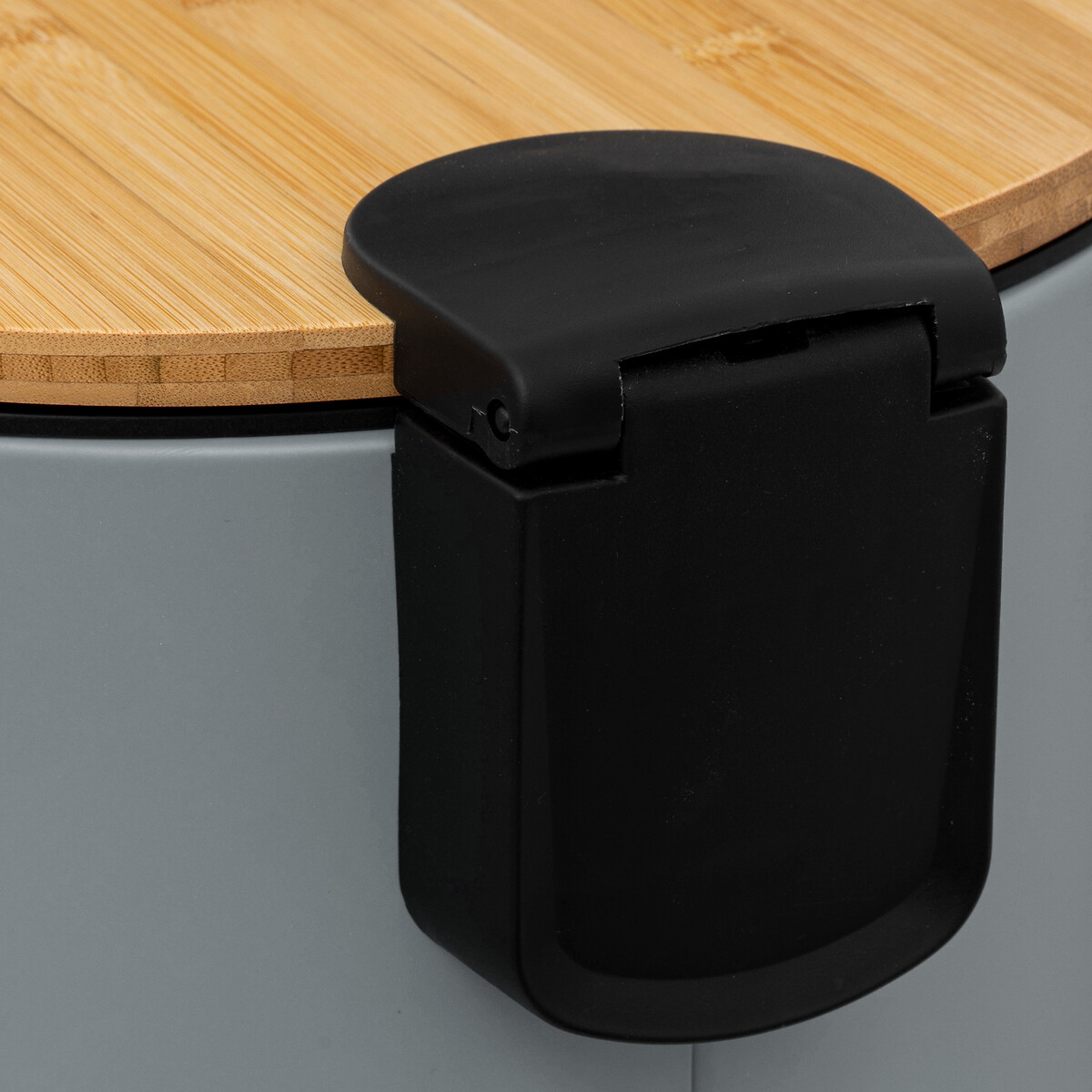 Poubelle ronde avec couvercle bambou 30l, gris Modern color