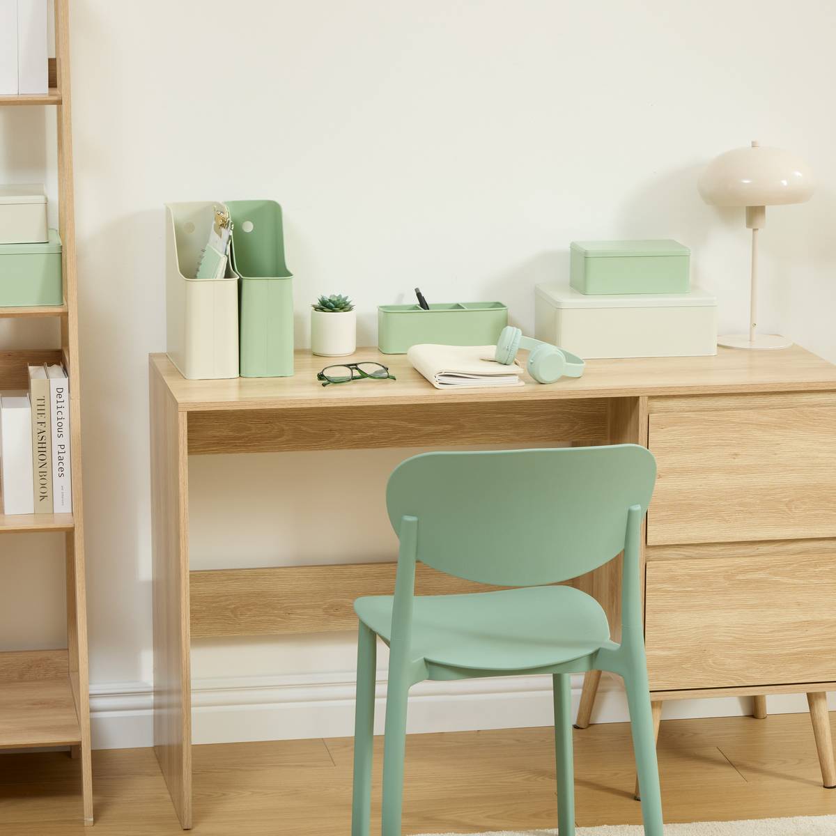 Chaise empilable plastique, vert Plasta