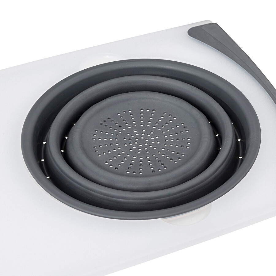 Planche à découper avec passoir retractable 