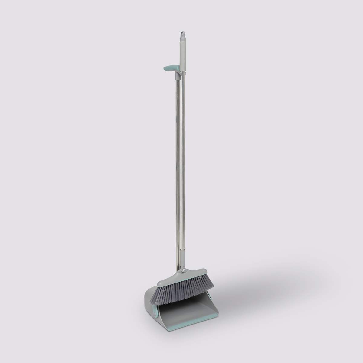 Balai et pelle pivotant, gris et bleu 
