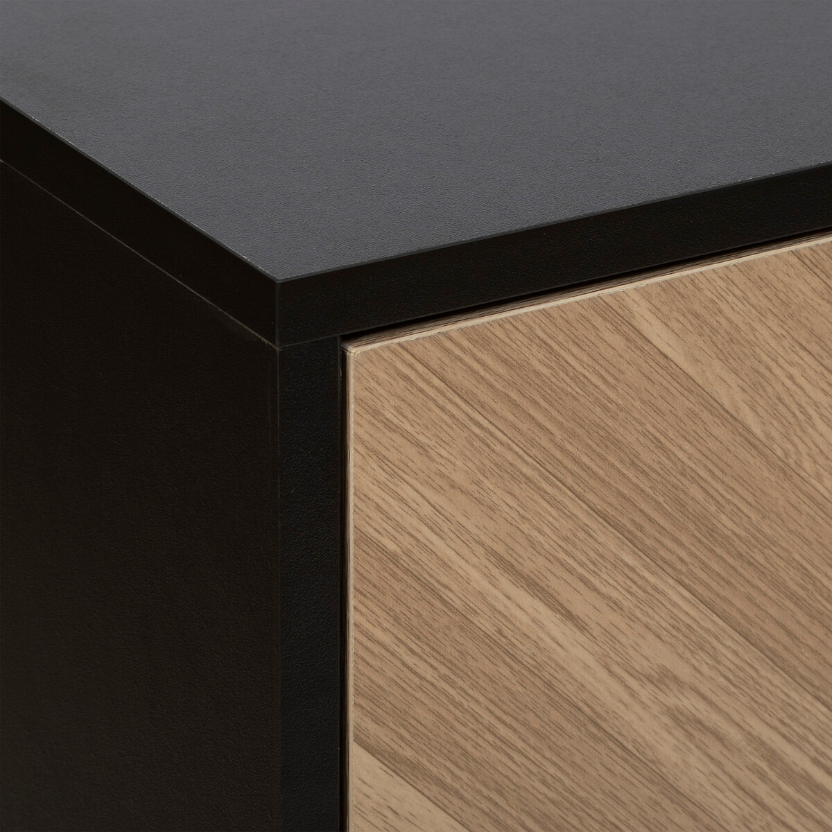 Commode 4 tiroirs, effet pin naturel et noir Chevrons