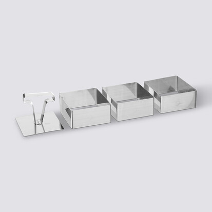 3-cadres-de-presentation-avec-poussoir-inox