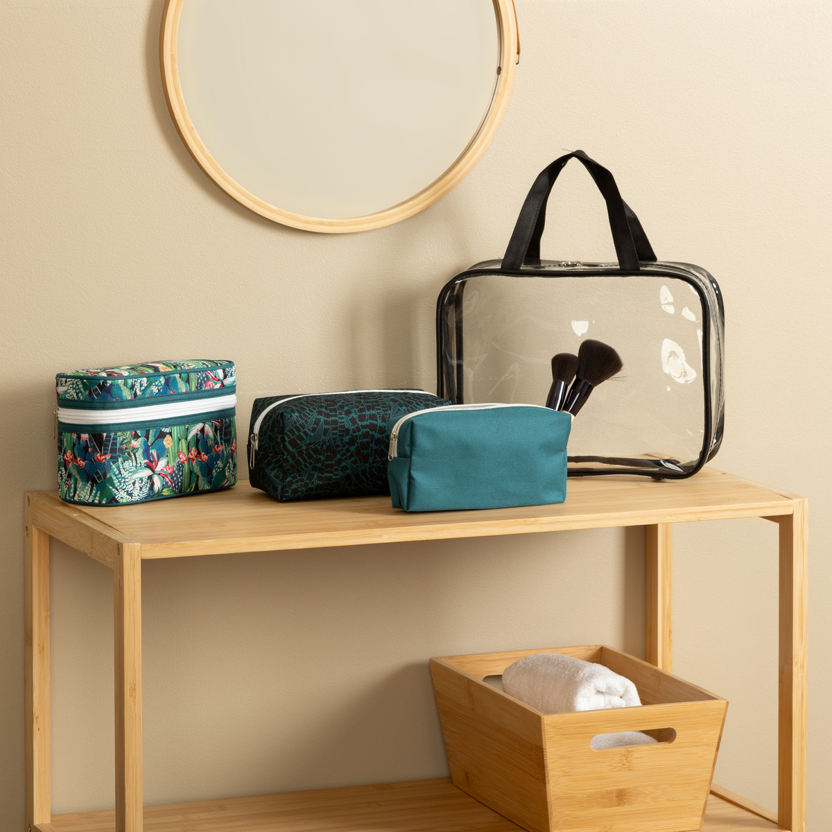 4 trousses de toilette, multicolore