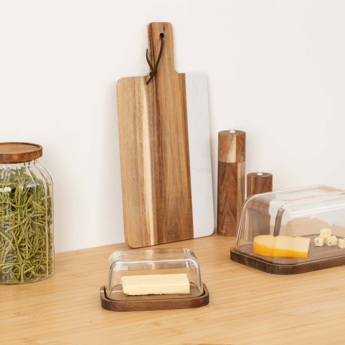 Beurrier, socle acacia 