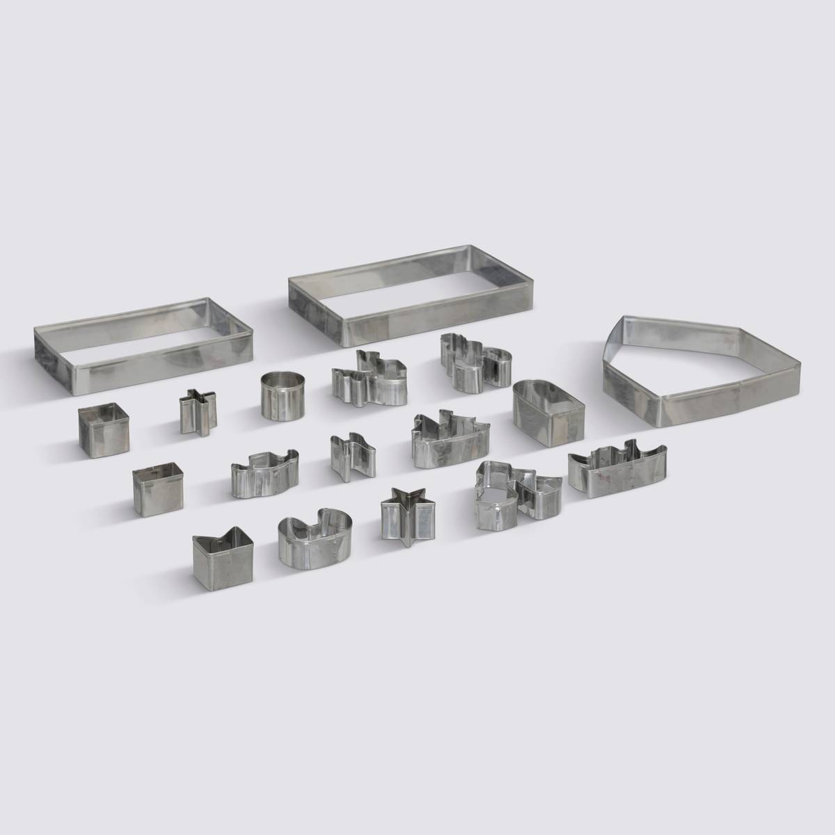 Emporte-pièces, 18 pièces, argent