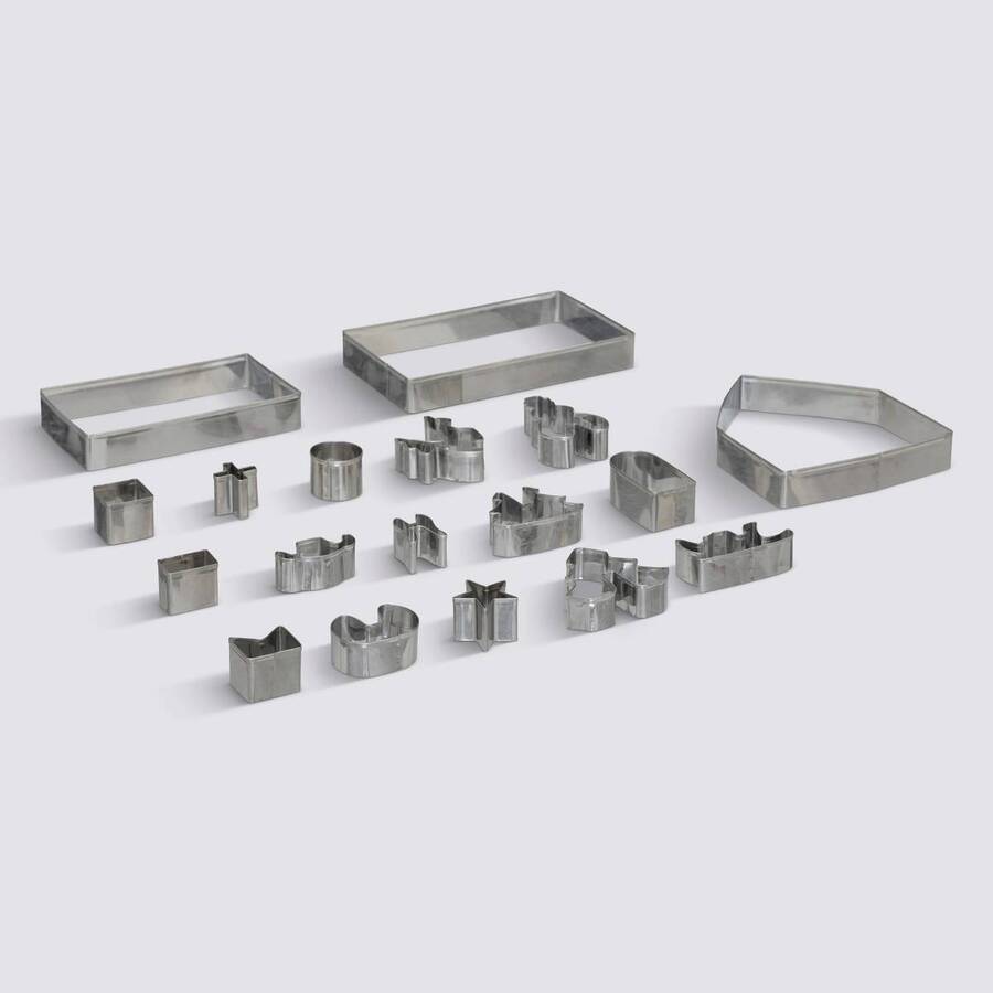 Emporte-pièces, 18 pièces, argent