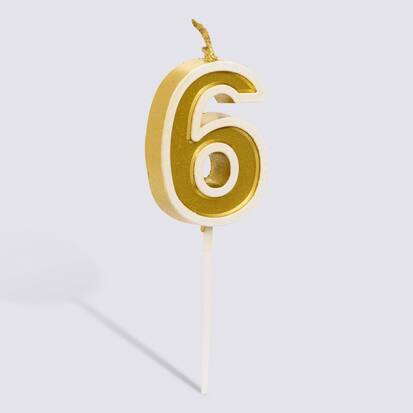 Bougie anniversaire, n°6 