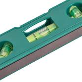 Mètre et niveaux à bulle